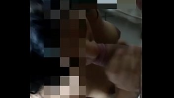 Transa louca no sofá após 1_ menáge ..