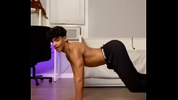 Gay, Twerk, Tiktoker - Gay - 2025 - Steamy - Scene - Video 2627286