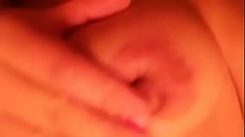 Tetas De Mi Esposa, Le Gusta Leer Sus Comentarios