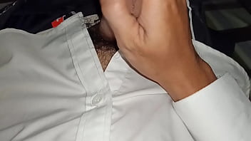 Tinh dịch nhi_u đ_y đủ ngập họng chưa