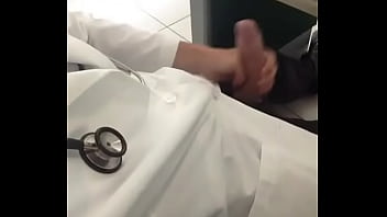 Batendo No Consultório