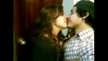 Lahore Boy _ Girl Hot Kiss