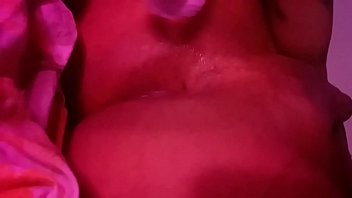 Brincando Com Vibrador E Rebolando Gostoso!!