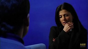 Su Novio Un Macarra De Mal Vivir La Deja Y Yo Me Aprovecho De La Situación !!