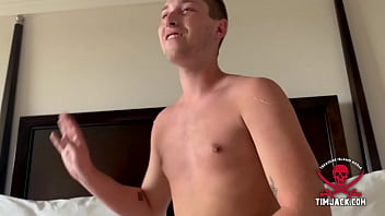 Young Guy Lets Out 2 Loads