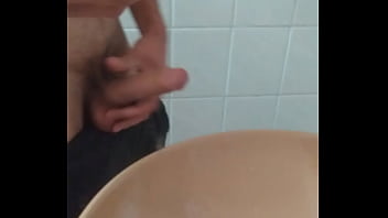 Batendo Punheta No Serviço Tezao Da Porra