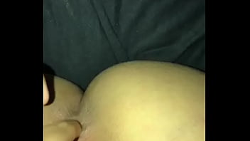 Novinha Morena Se Masturbando No Zap