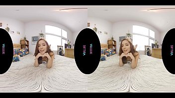 Vrallure Vanna Has Been So Bored!