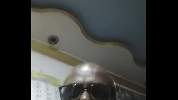 Mallu Maaried Girl Show Her Cleavage