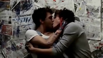 François Arnaud And Xavier Dolan Gay Kiss From J_ai Tué Ma Mère | Gaylavida.com