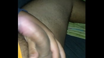 Batendo Uma Pra D. - gay, punheta, urso - Video 2526323