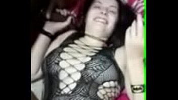 Novia Preciosa Y Joven Follada Enfrente De Su Pareja