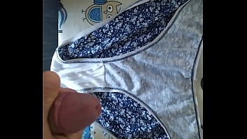 Corrida En Bragas De Mi Mujer 123