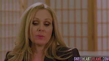 Glam Blonde Milfs Scissoring In Lesbian Duo