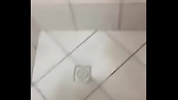 Batendo Punheta No Banho - sexy, masturbation, soloboy - Video 2534833