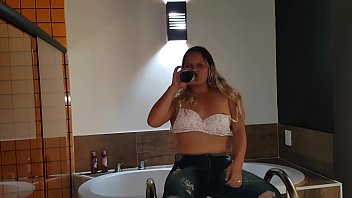 Oque Minha Esposa,estava Fazendo Enquanto Eu Comia A Prima Dela ?