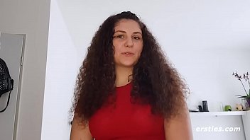 Intimate Moments Mit Isi B. - brunette, amateur, fingering, masturbation, solo, orgasm, german - Video 2534784