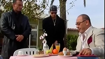 Roberto Malone - Fodendo Na Piscina Do Hotel Com Duas