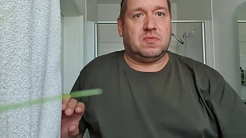 Morgenpisse 14.09 Für Herrin Monica