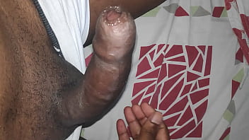 Negão Dotado Batendo Punheta