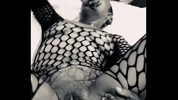 Sassyb Bussing That Pussy Open