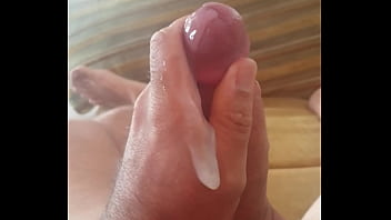 Haciéndome Una Paja - corrida, paja, soloboy - Video 2325971