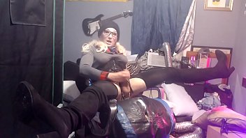 Sexy Blonde Trap With Mask Spread Eagle Pumping Cock