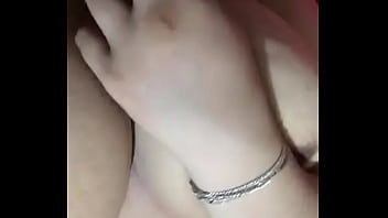 Mi Prima Me Manda Un Video Tocando Sus Pechos