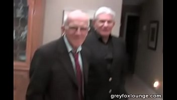 Fox, Gay, Grey, Lounge - Gay - 2025 - Wild - Session - Video 2511941