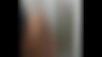 C_mera Escondida Jovem No Banho