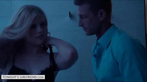 Tonight' Girlfriend - Nikki Sweet Fucks Fan For The First Time