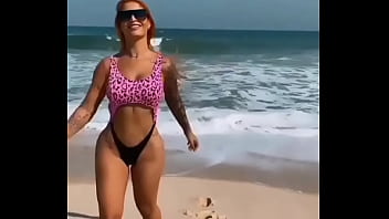 Alguém Sabe O Nome Dessa Ruiva Mega Gostosa?