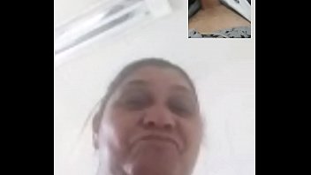 Empleada Caliente Muestra Su Culote Para Su Macho