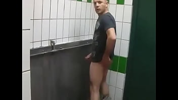 Pego No Flagra Batendo Umazinha