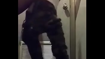 Me Cojo Un Extranjero En Baño Público