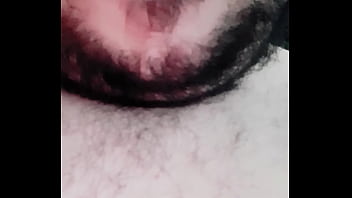 Mostrando As Axilas E Os Peitinhos