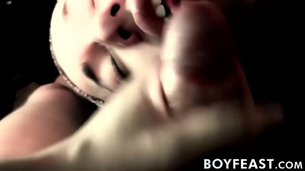 Tattooed Twink Blake Mast Wanking While Pov Sucking Big Dick