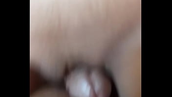 Coroa Safada Esfregando Na Rola Do Novinho