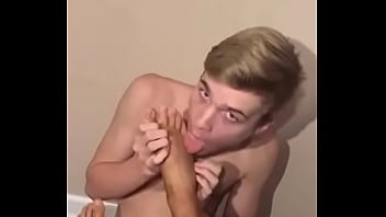 I Suck Toes Gay Feitish