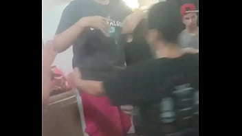 Aniversário Do Vitinho, Mostrou A Bunda