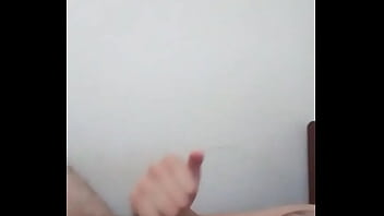 A Quien Le Gustaría Follarse A Este Jovencito Peludo?