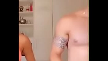 Netto Ex Fazendeiro Record Com A Mala Marcada No Short