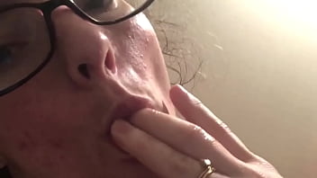 Closeup Of Mommy' Pussy