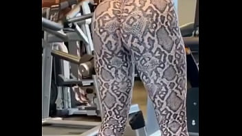 Buceta, Spandex, Legging, Academia, Treinando, Abrindo-a-bunda, Marcando-buceta - Unknown - 2025 - Wild - Performance - Video 2495745