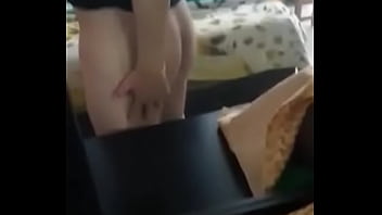 Me Manoseo Frente Al Espejo