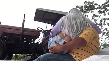 Fudendo A Safada Na Fazenda