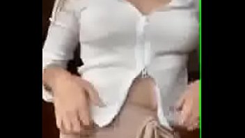 Skinny Babe Naughty On Periscope