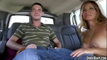 Amateur Straight Blindfolded Studs Give Blowjobs And Cum