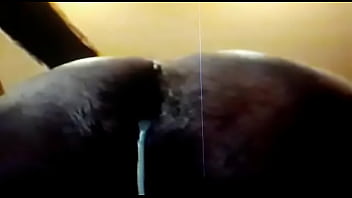 Sarrando Na Piroca - gay, inunda-cuzao-putao-porra-tranborda, despejando-creme-coroa-safado-urando-cowboy, creme-sai-muit - Video 2529811