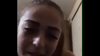 Teen Teasing Her Perfect Tits On Periscope
